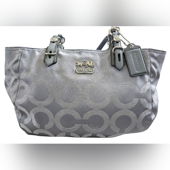Coach Mia Op Art Gray Metallic Signature Tote With Dust Bag. New With Out Tags - Picture 6 of 15
